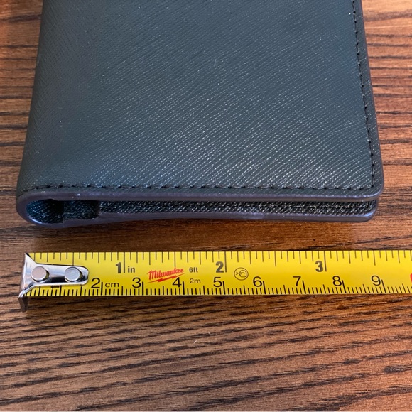 Kate Spade wallet - Picture 5 of 5